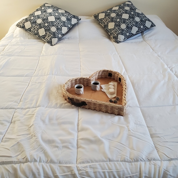 Basket Tray with Leather Handles - Picture 4 of 9